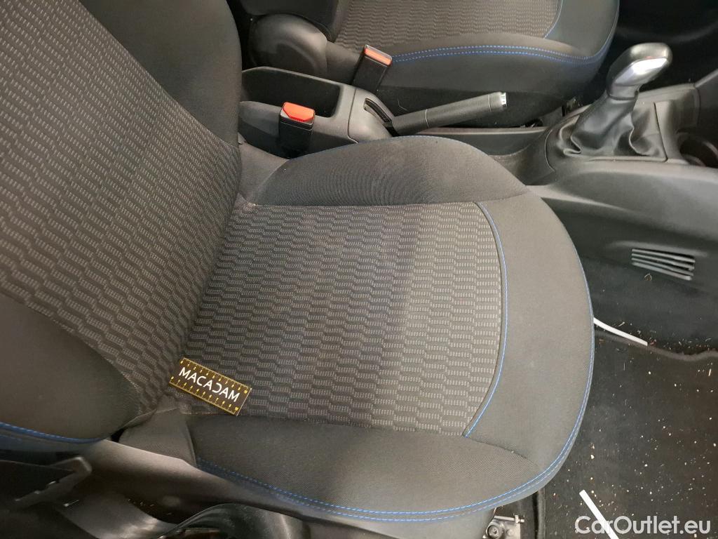  Peugeot  208  Style 1.2 PureTech 80CV BVM5 E6 #32