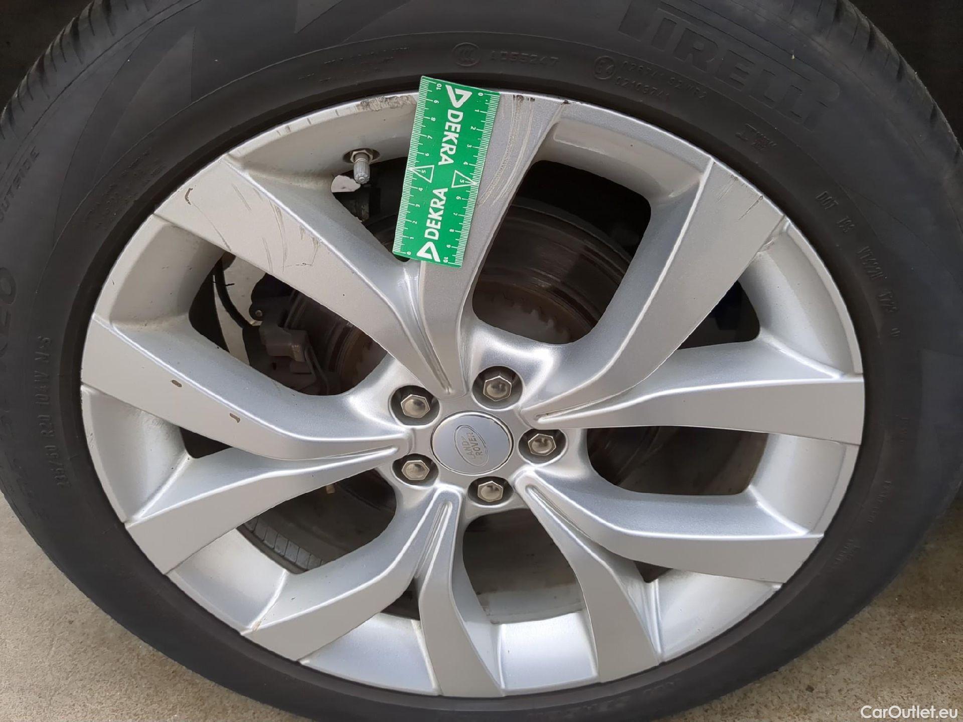  Land Rover  Discovery LAND ROVER  Sport / 2019 / 5P / SUV 1.5 P300e PHEV AUTO 4WD HSE #16