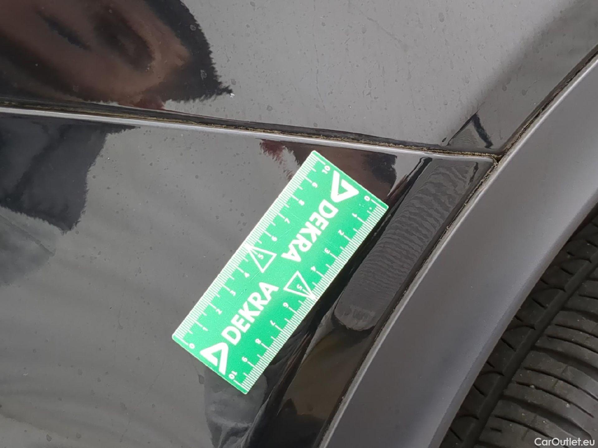  Land Rover  Discovery LAND ROVER  Sport / 2019 / 5P / SUV 1.5 P300e PHEV AUTO 4WD HSE #44