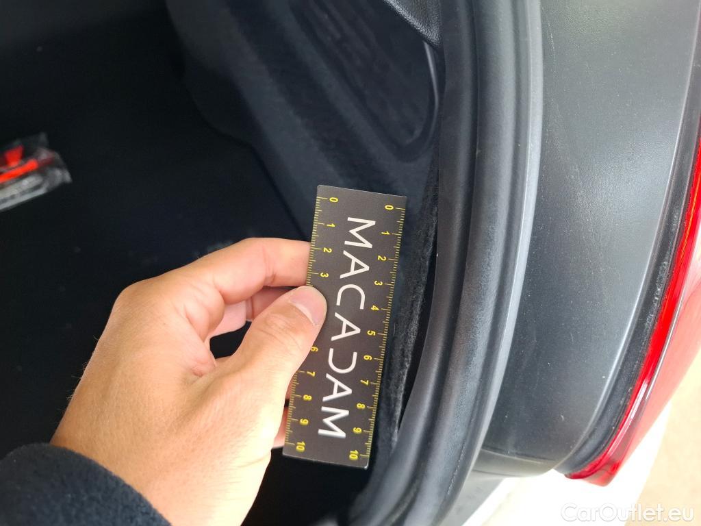  Peugeot  208  Style 1.2 PureTech 80CV BVM5 E6 #42