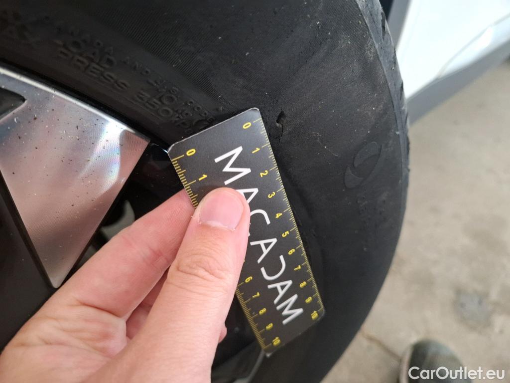 Peugeot  2008  Allure Business 1.2 PureTech 130CV BVM6 E6d #3