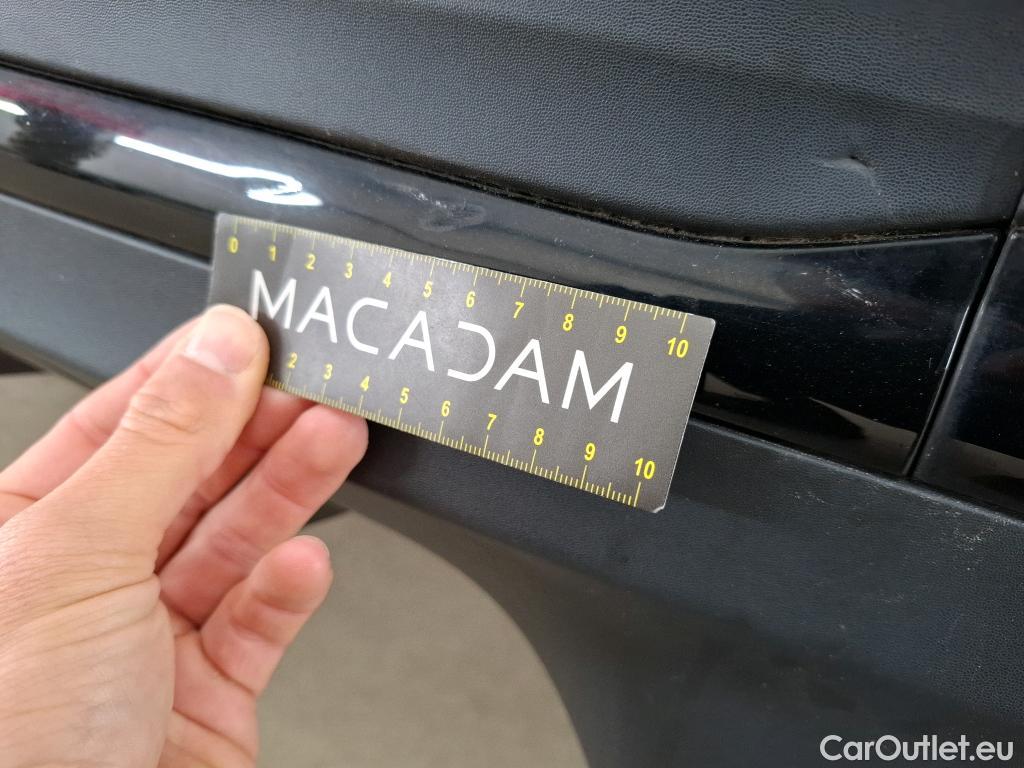  Mercedes  GLA MERCEDES-BENZ  / 2020 / 5P / SUV 1.3  250 e AMG LINE DCT #33