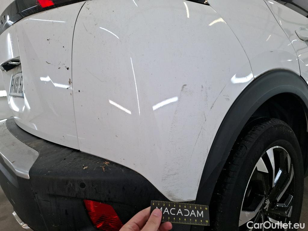 Peugeot  2008  Allure Business 1.2 PureTech 130CV BVM6 E6d #28