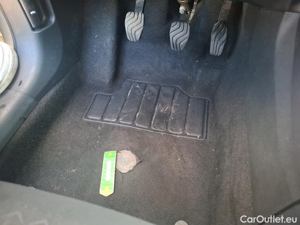  Nissan  Juke NISSAN  / 2019 / 5P / Crossover DIG-T 114 BVM6 Business Edition #1