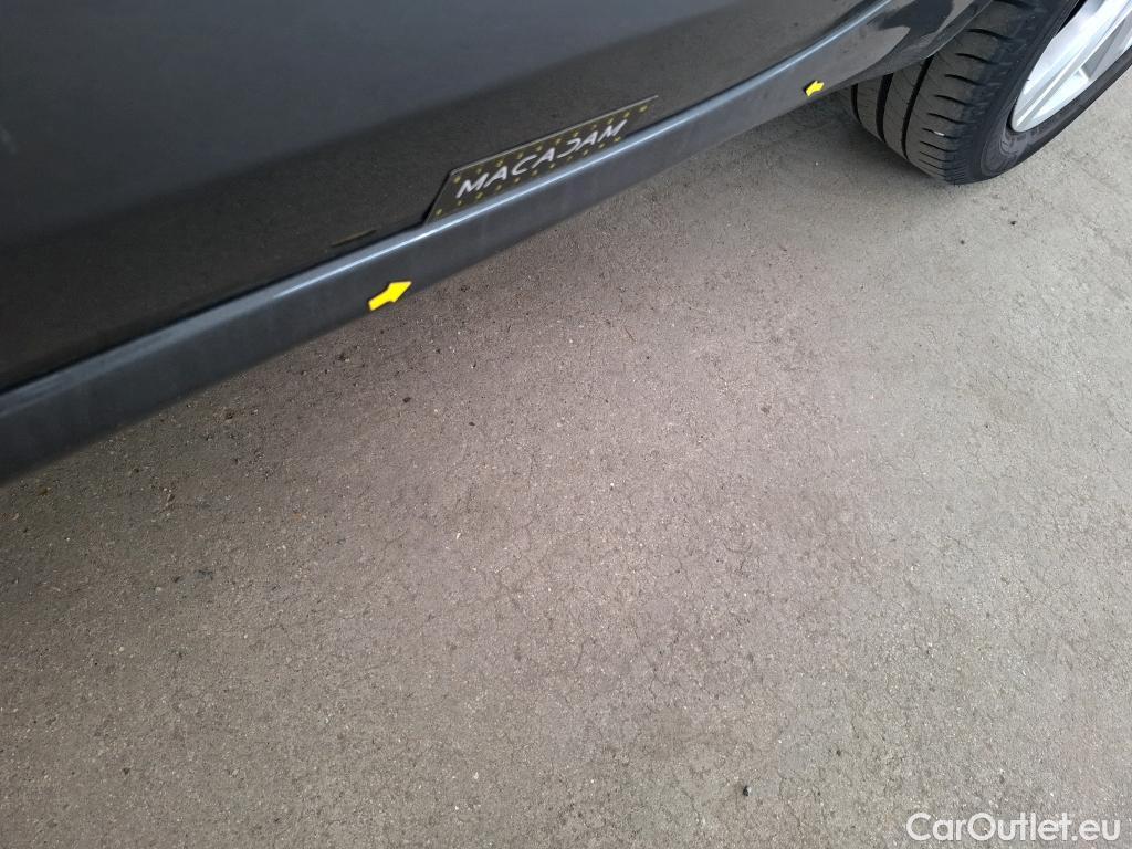  Peugeot  208  Allure Business 1.2 PureTech 110CV BVM6 E6dT #16