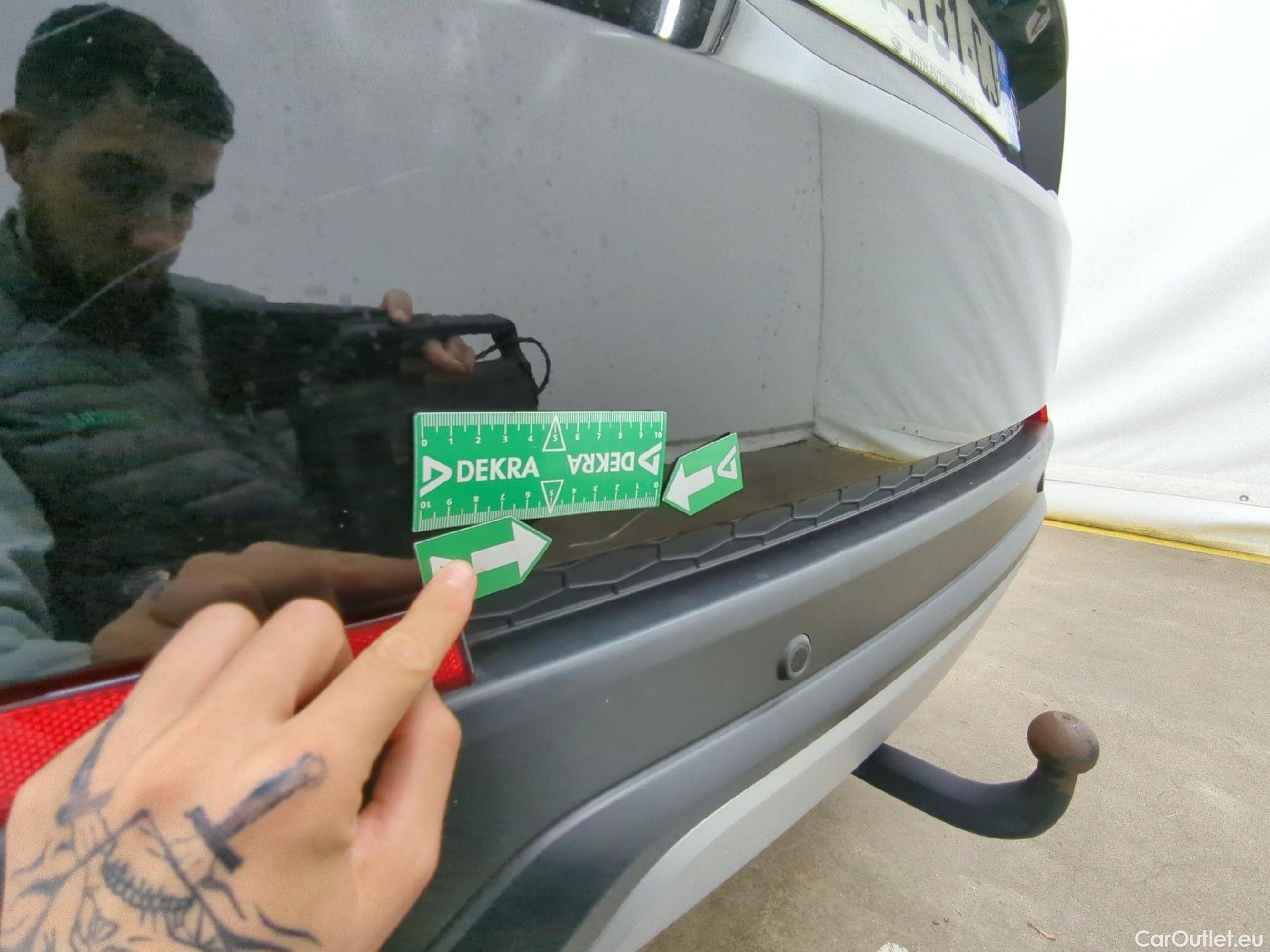  Land Rover  Discovery LAND ROVER  Sport / 2019 / 5P / SUV 1.5 P300e PHEV AUTO 4WD HSE #38