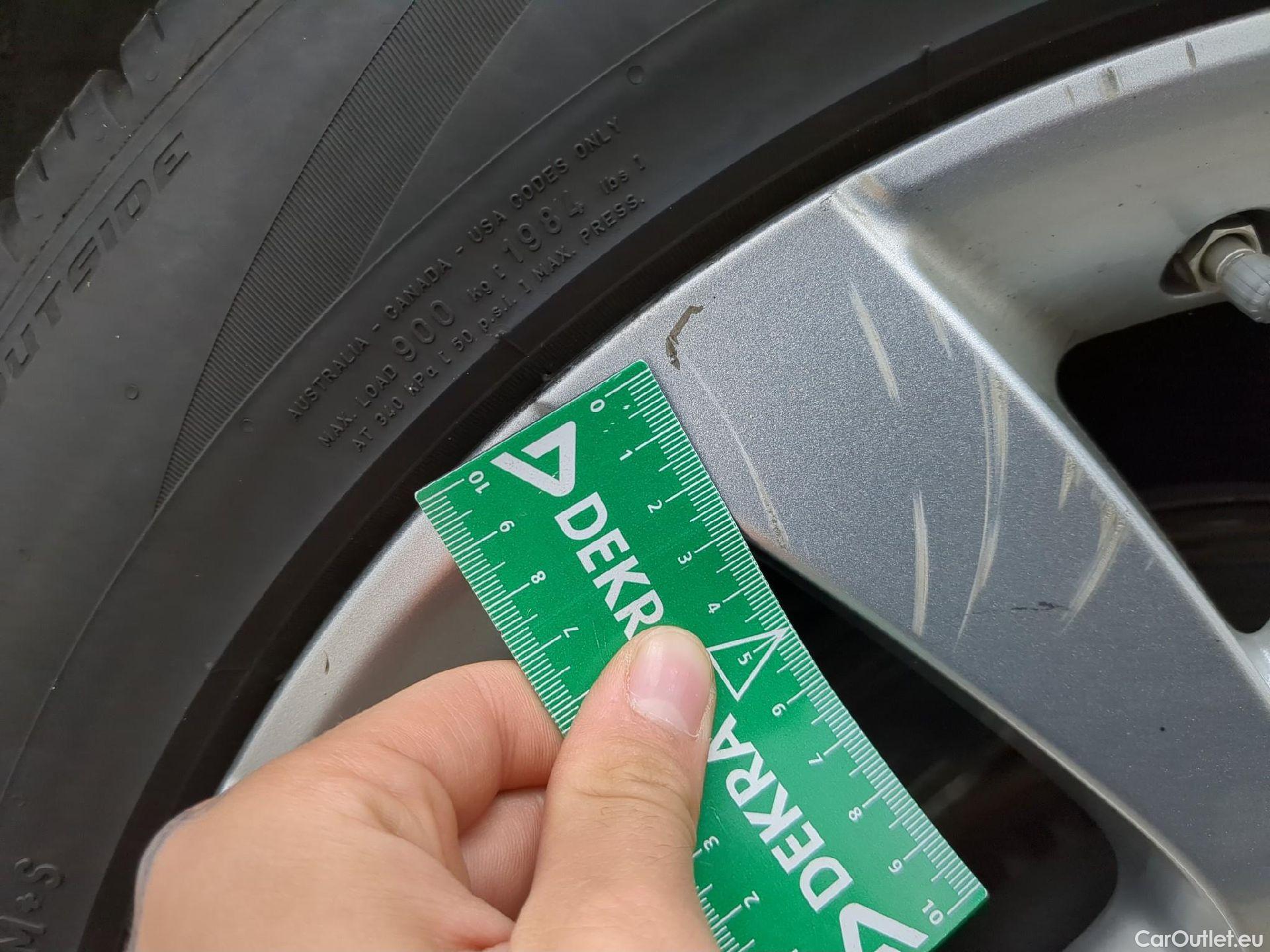  Land Rover  Discovery LAND ROVER  Sport / 2019 / 5P / SUV 1.5 P300e PHEV AUTO 4WD HSE #15