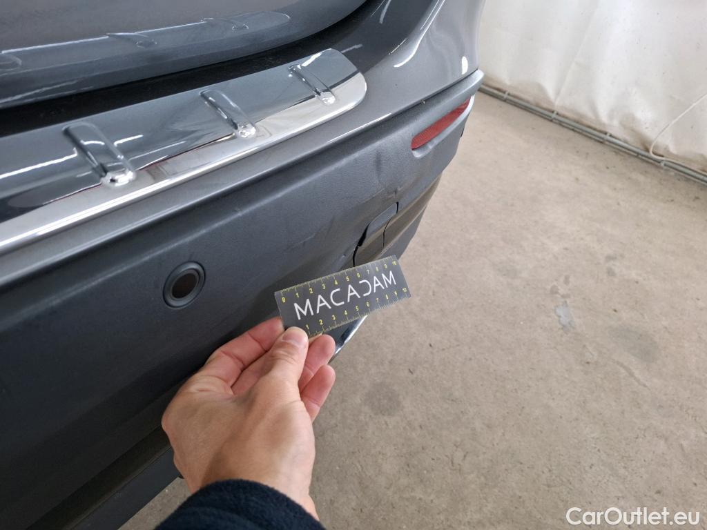  Mercedes  GLA MERCEDES-BENZ  / 2020 / 5P / SUV 1.3  250 e AMG LINE DCT #40