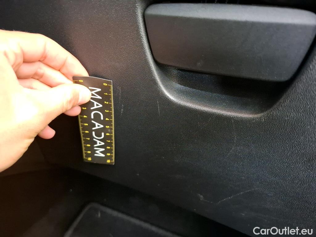  Peugeot  208  Style 1.2 PureTech 80CV BVM5 E6 #15