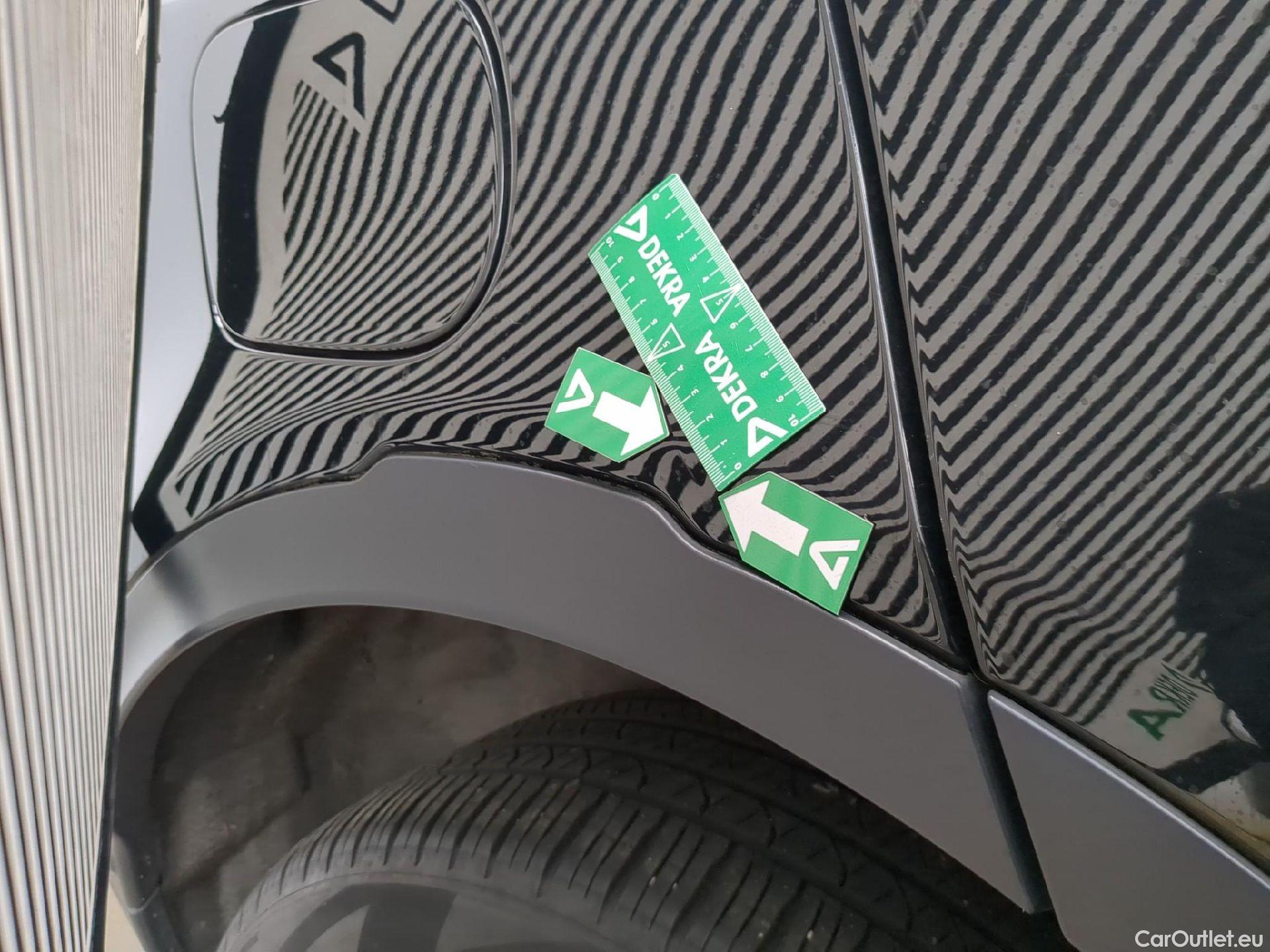  Land Rover  Discovery LAND ROVER  Sport / 2019 / 5P / SUV 1.5 P300e PHEV AUTO 4WD HSE #17