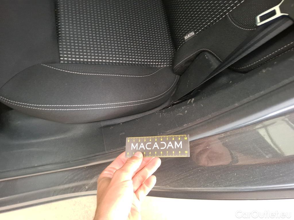  Peugeot  208  Allure Business 1.2 PureTech 110CV BVM6 E6dT #30