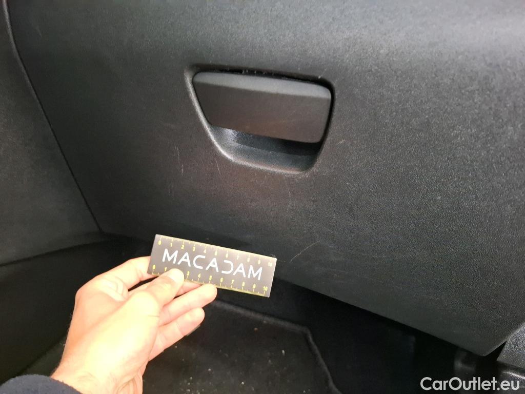  Peugeot  208  Style 1.2 PureTech 80CV BVM5 E6 #13