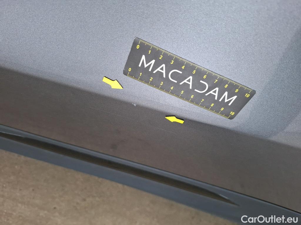  Mercedes  GLA MERCEDES-BENZ  / 2020 / 5P / SUV 1.3  250 e AMG LINE DCT #64