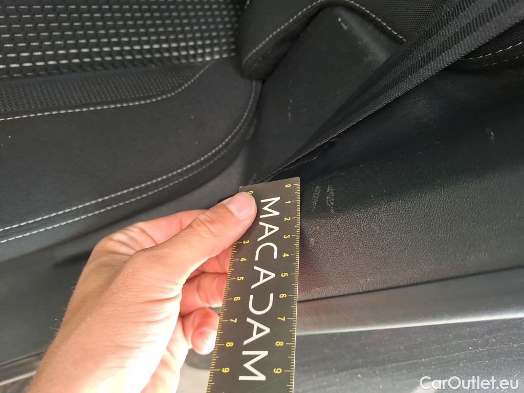  Peugeot  208  Allure Business 1.2 PureTech 110CV BVM6 E6dT #31