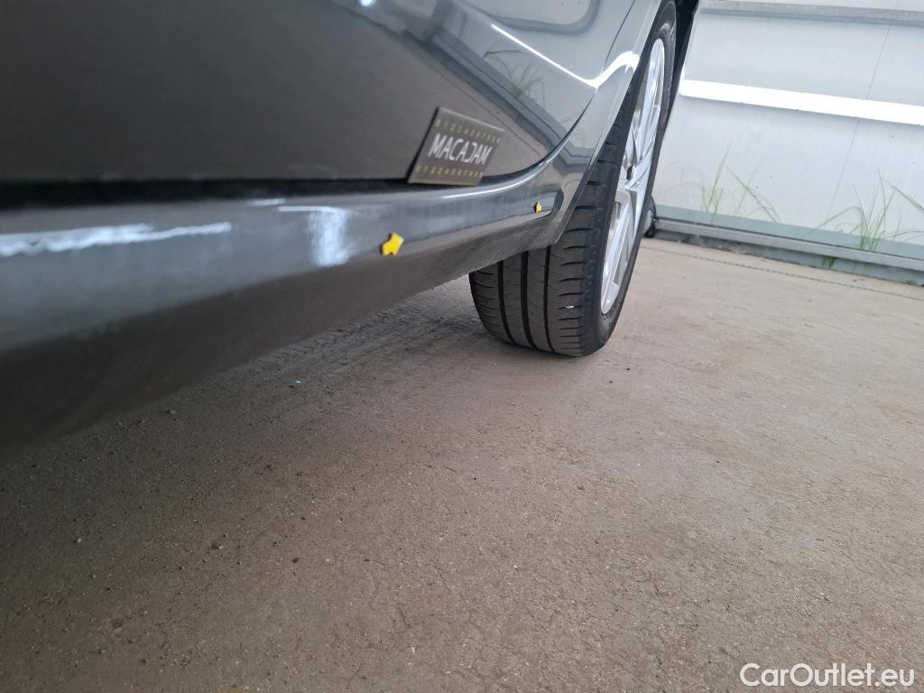  Peugeot  208  Allure Business 1.2 PureTech 110CV BVM6 E6dT #17