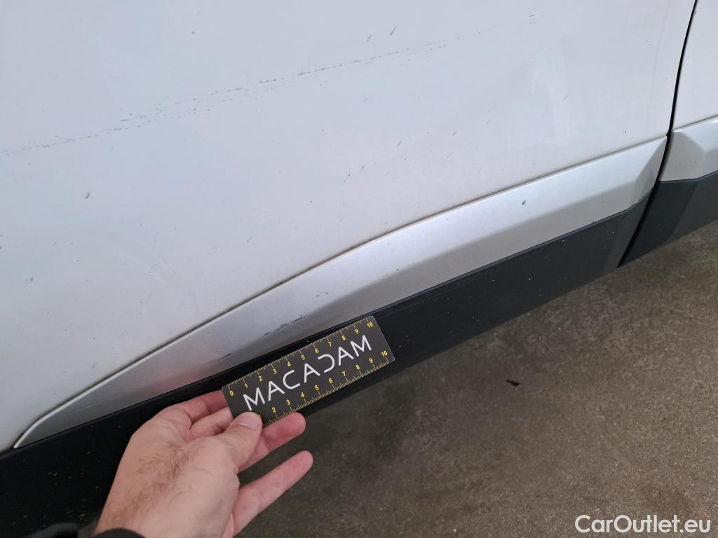 Peugeot  2008  Allure Business 1.2 PureTech 130CV BVM6 E6d #26