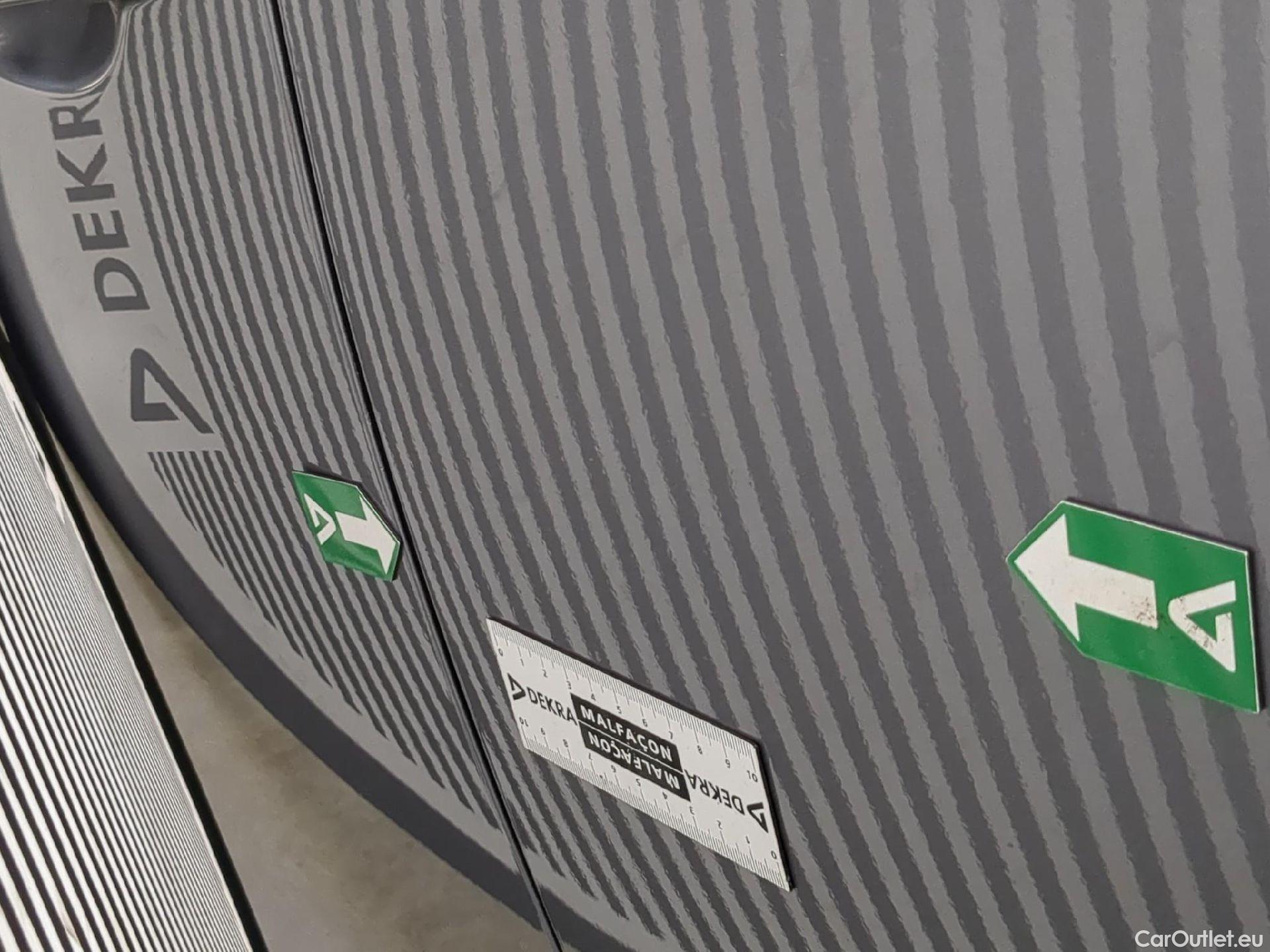  Peugeot  208 PEUGEOT  5p Berline Puretech 82 Signature #13