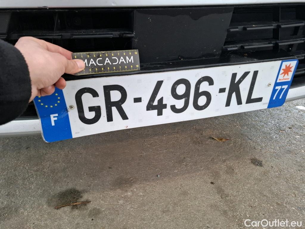  Renault  Clio RENAULT  / 2019 / 5P / Berline Evolution Blue dCi 100 #19