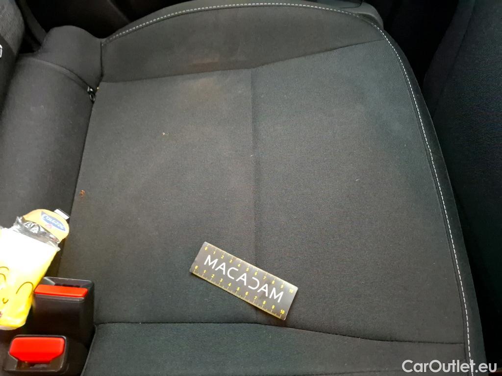  Renault  Captur  II Business 1.5 dCi 95CV BVM6 E6dT #15