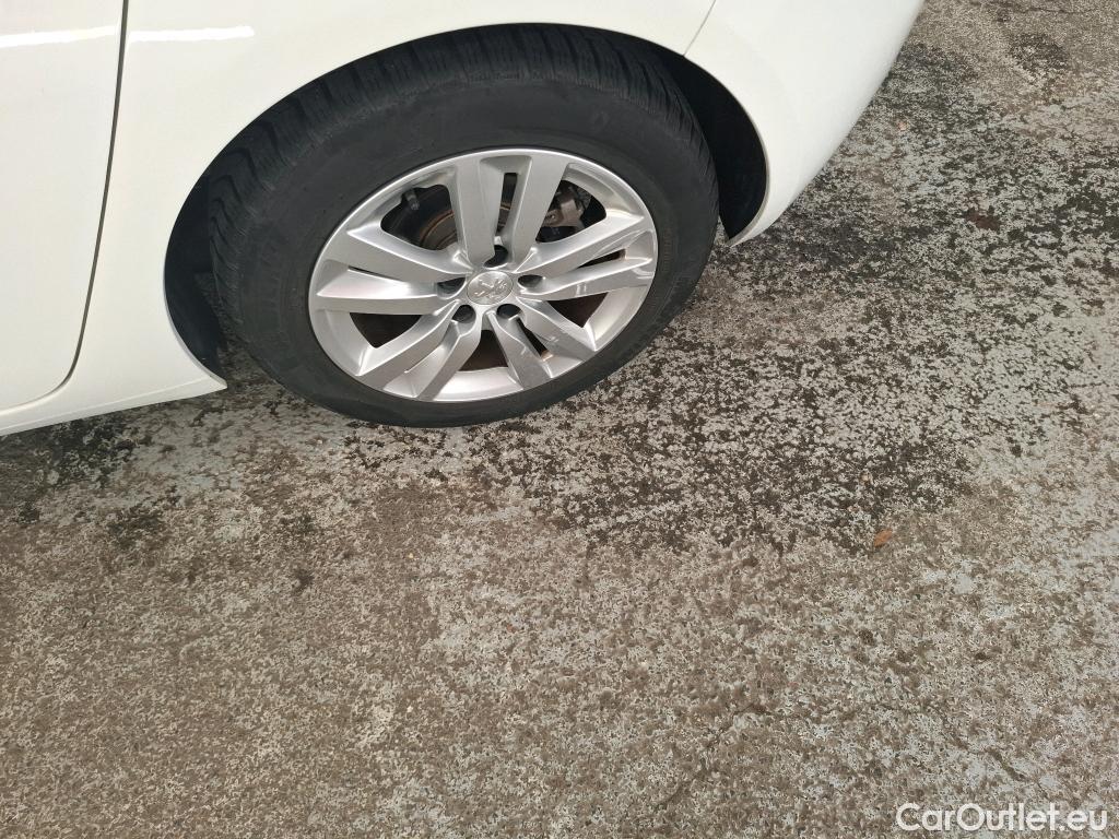  Peugeot  308  Active Business 1.2 PureTech 110CV BVM6 E6d #13