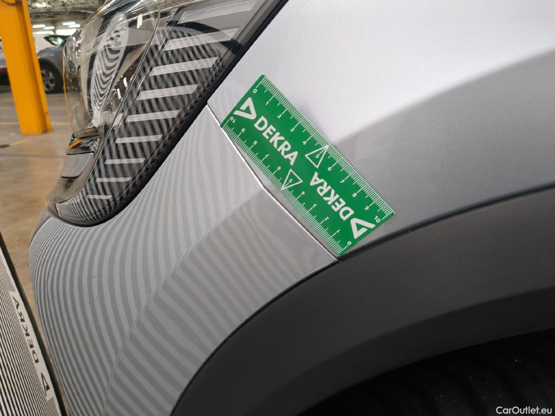  Renault  Captur  II Techno 1.3 TCe 160CV BVA7 E6d #8