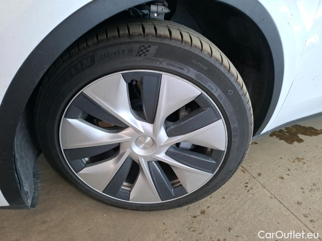 Tesla  Model Y TESLA  / 2020 / 5P / SUV Grand Autonomie Dual Motor AWD #16