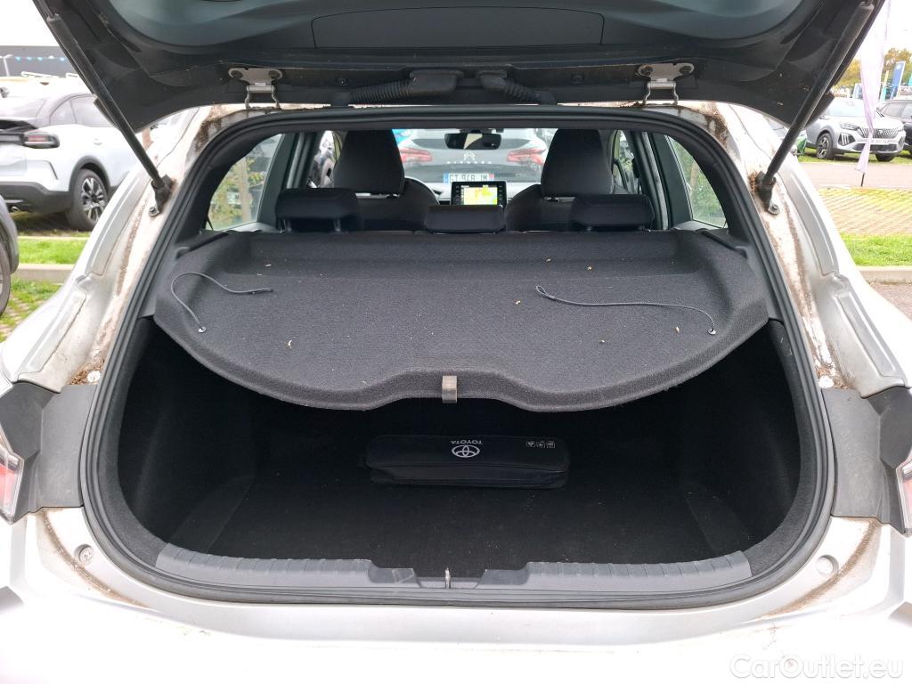 Toyota  Corolla TOYOTA  / 2018 / 5P / Berline Hybride 122h Dynamic Business Supp Lomb #8