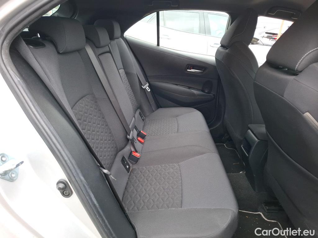 Toyota  Corolla TOYOTA  / 2018 / 5P / Berline Hybride 122h Dynamic Business Supp Lomb #9