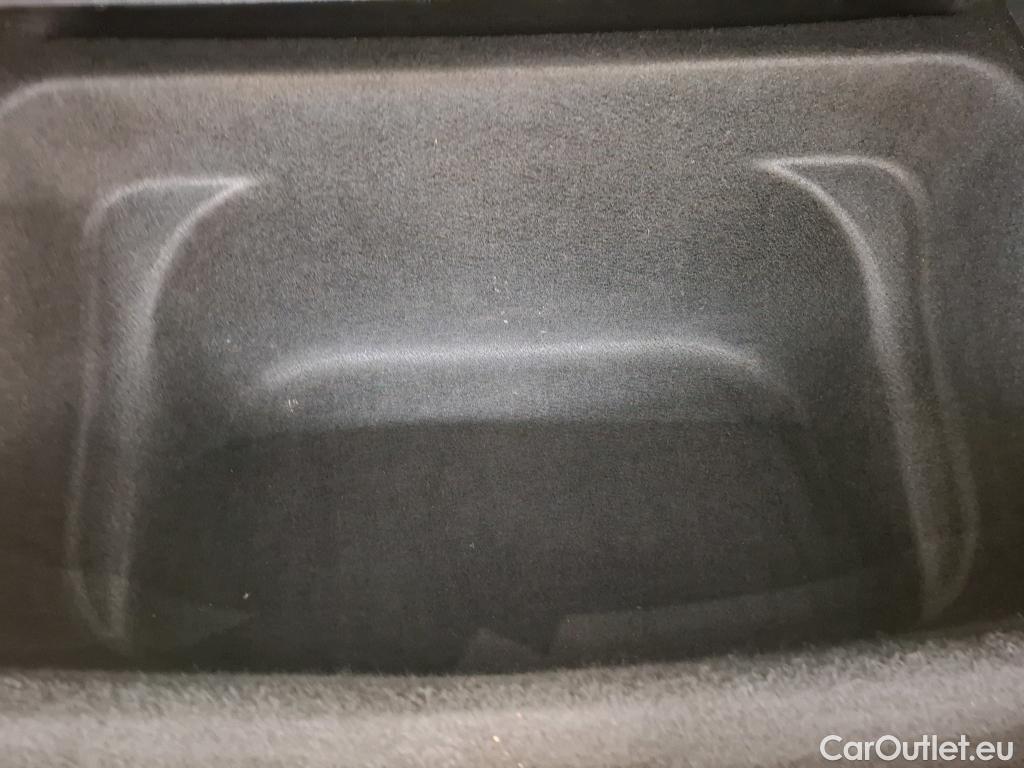 Tesla  Model Y TESLA  / 2020 / 5P / SUV Grand Autonomie Dual Motor AWD #12