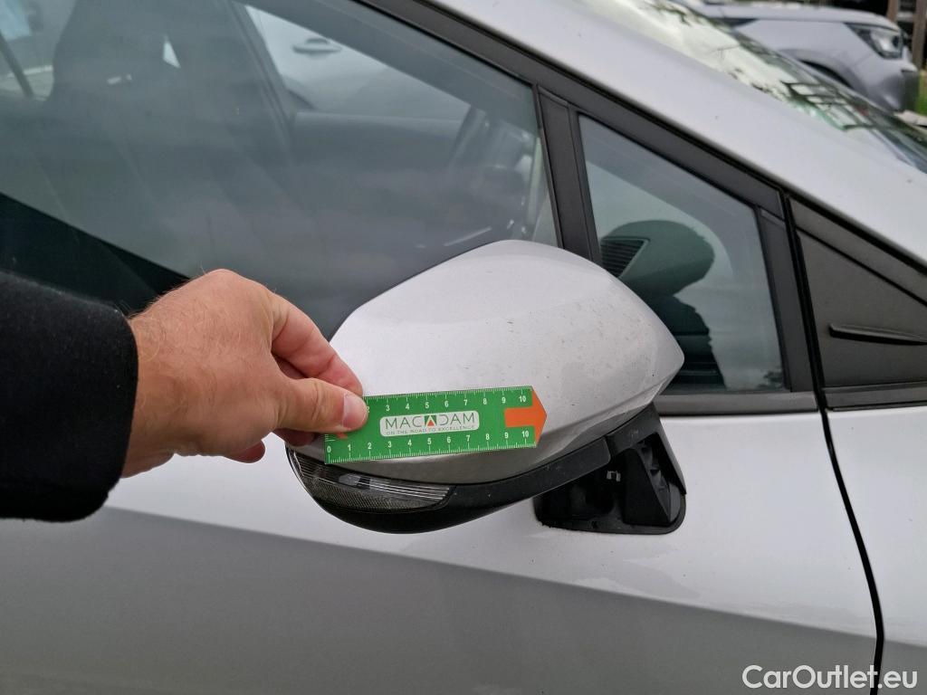 Toyota  Corolla TOYOTA  / 2018 / 5P / Berline Hybride 122h Dynamic Business Supp Lomb #24