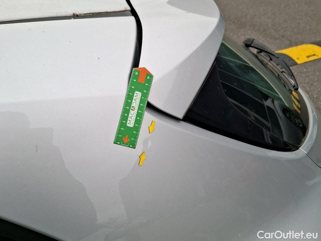 Toyota  Corolla TOYOTA  / 2018 / 5P / Berline Hybride 122h Dynamic Business Supp Lomb #8