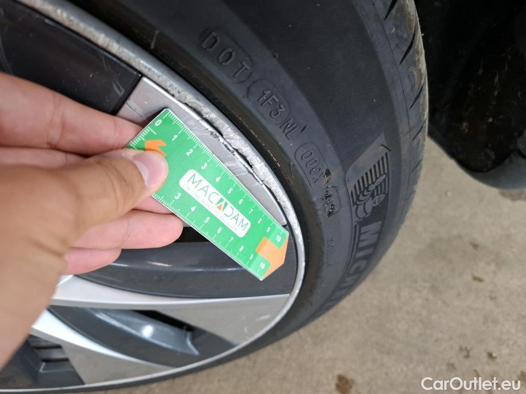 Tesla  Model Y TESLA  / 2020 / 5P / SUV Grand Autonomie Dual Motor AWD #5