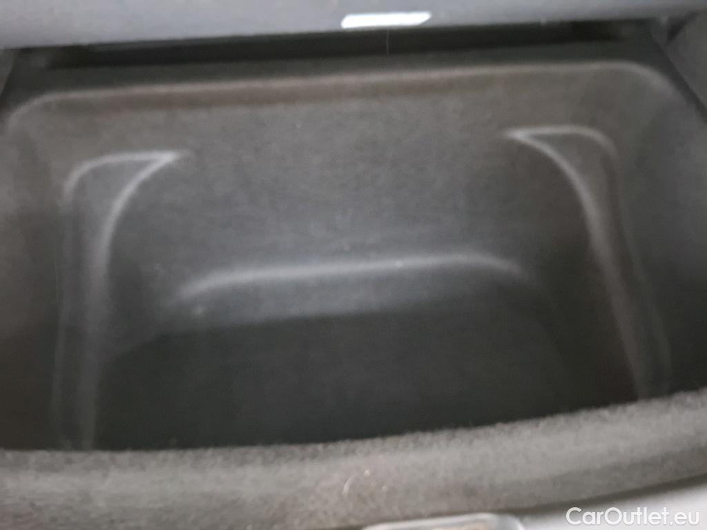 Tesla  Model Y TESLA  / 2020 / 5P / SUV Grand Autonomie Dual Motor AWD #12