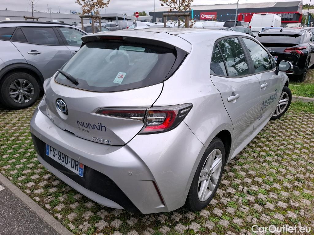 Toyota  Corolla TOYOTA  / 2018 / 5P / Berline Hybride 122h Dynamic Business Supp Lomb #3