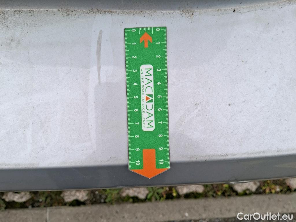 Toyota  Corolla TOYOTA  / 2018 / 5P / Berline Hybride 122h Dynamic Business Supp Lomb #32