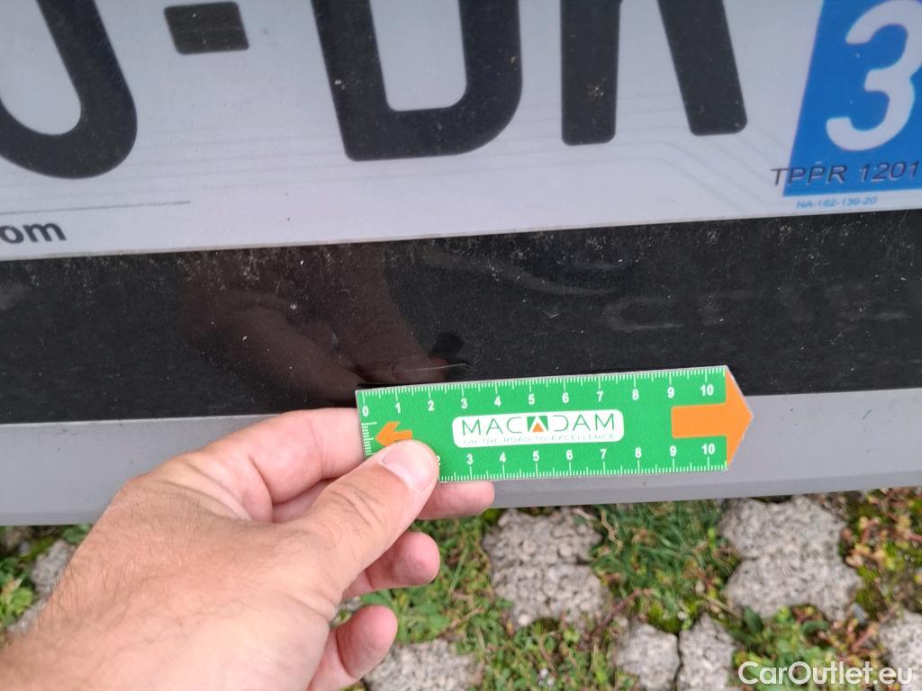 Toyota  Corolla TOYOTA  / 2018 / 5P / Berline Hybride 122h Dynamic Business Supp Lomb #30