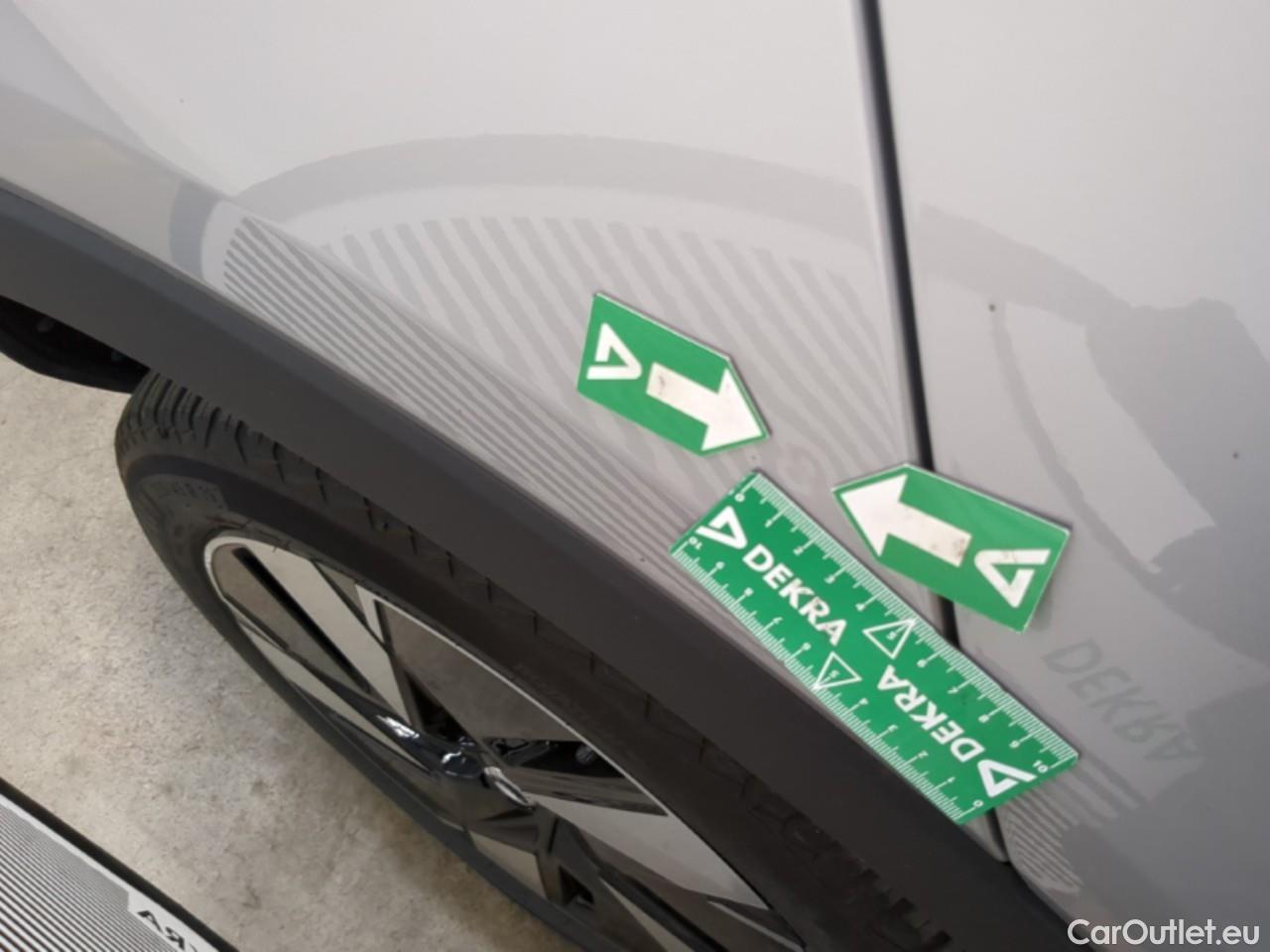  Volvo  XC 40 XC40 Plus Recharge Pure Electric 2WD 82kWh BVA #14