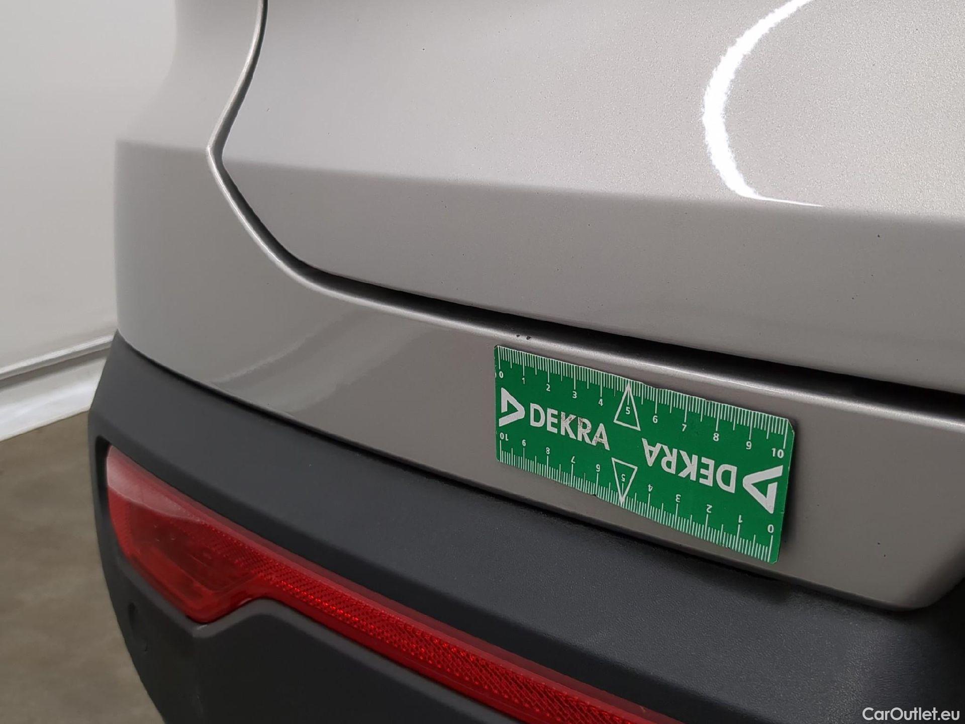  Volvo  XC 40 XC40 Plus Recharge Pure Electric 2WD 82kWh BVA #16