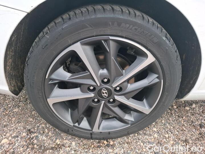 Hyundai  i30 1.6 CRDI 115 CREATIVE SW #21
