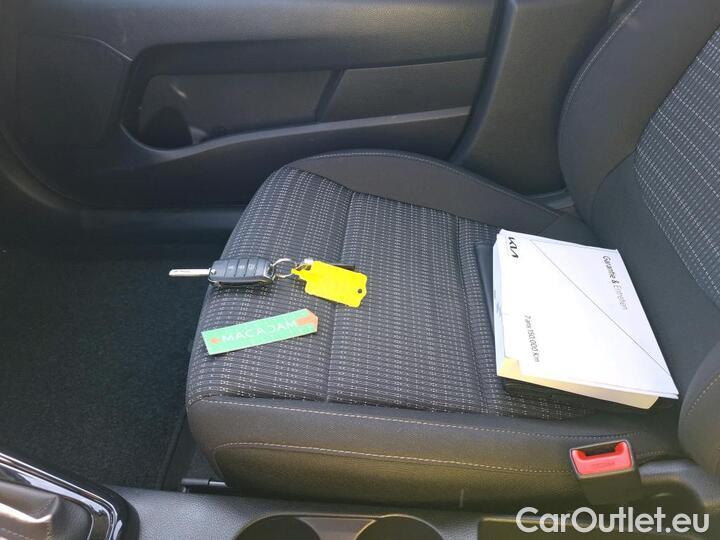 KIA  STONIC 1.0 T-GDI 120 MHEV ACTIVE BUSI DCT7 #22