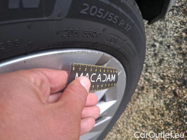 Skoda  Octavia 2.0 TDI 150 DSG7 STYLE #30