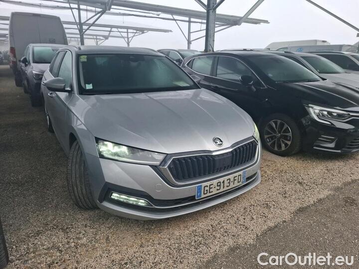 Skoda  Octavia 2.0 TDI 150 DSG7 STYLE #34