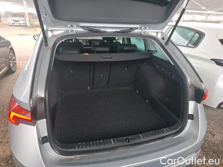 Skoda  Octavia 2.0 TDI 150 DSG7 STYLE #13