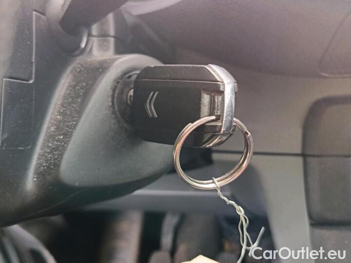 Citroen  Jumpy M BLUEHDI 120 S&S BVM6 (300 NM) DRIVER #25