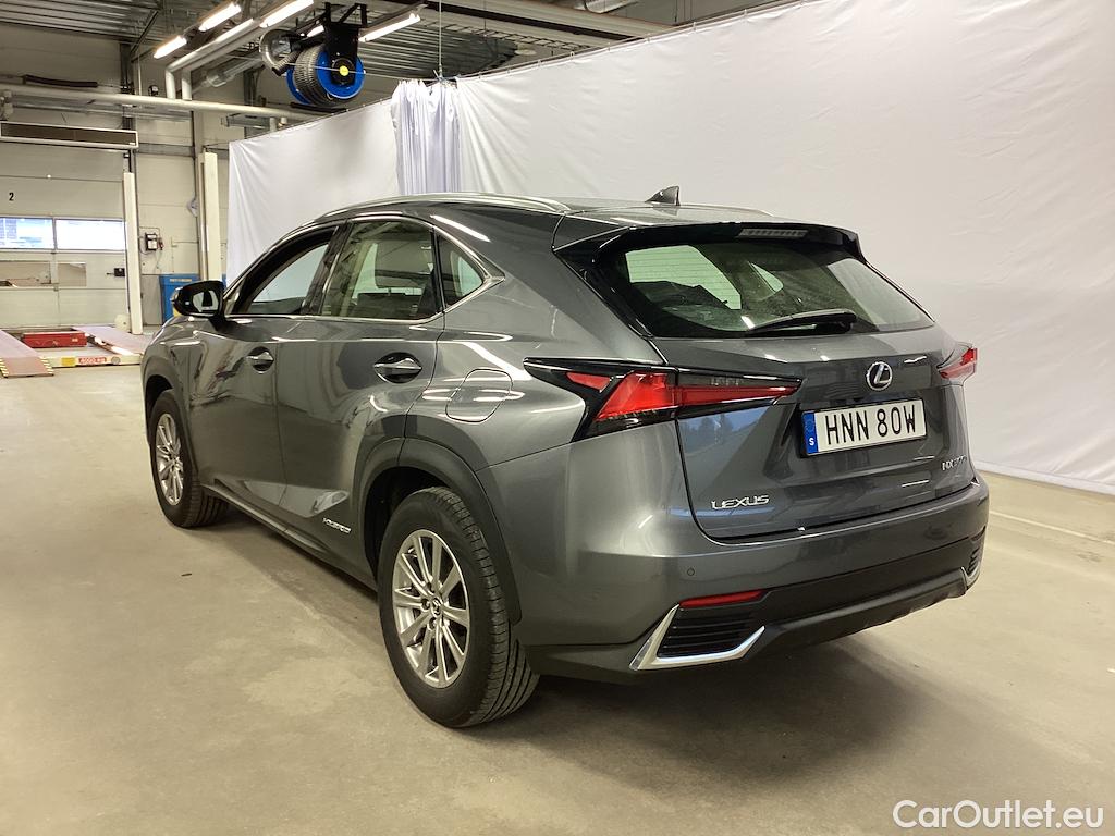 Lexus  NX 300h Business AWD Skinn Kamera **CAR TESTED 2025-06-16** #4