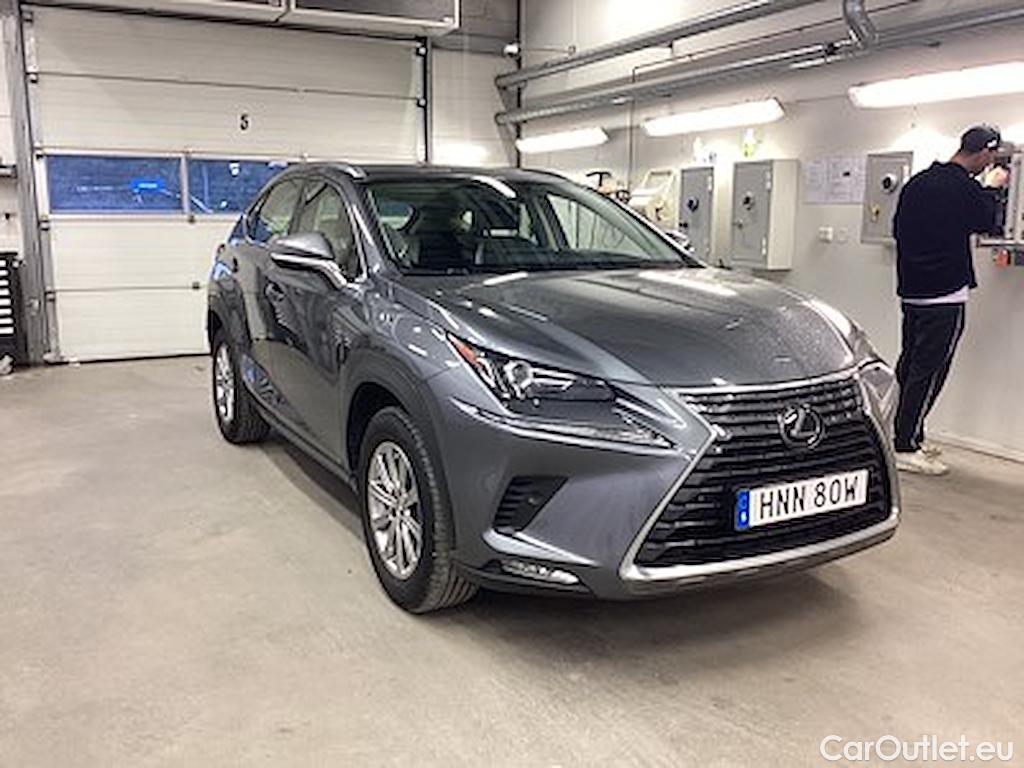 Lexus  NX 300h Business AWD Skinn Kamera **CAR TESTED 2025-06-16** #1