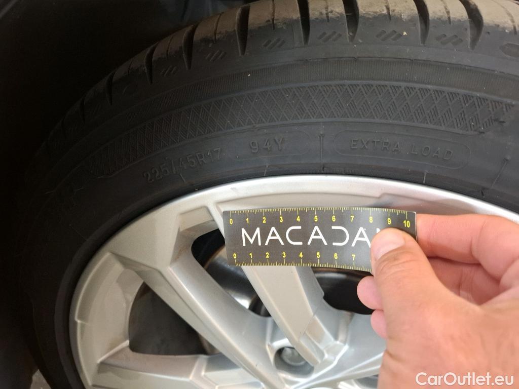  Audi  A3 AUDI  Sportback / 2020 / 5P / Berline 35 TFSI 150 Business Line #22