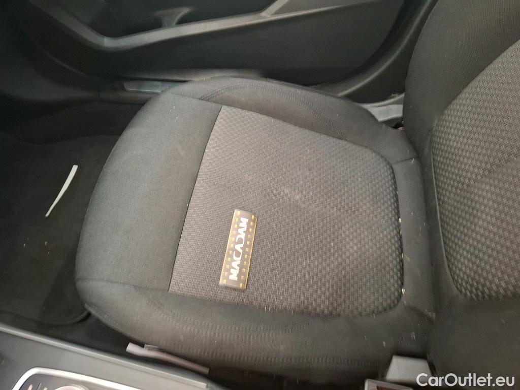  Bmw  Serie 1 BMW Série 1 / 2019 / 5P / Berline 116i DKG7 Business Design #22