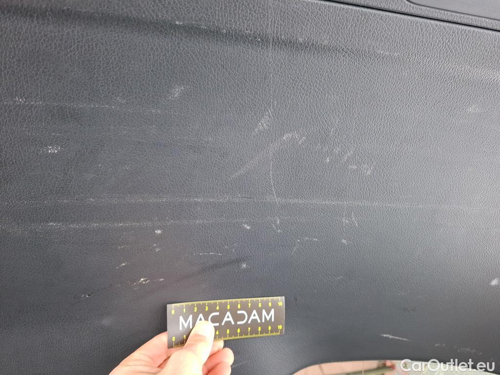  Mercedes  GLB MERCEDES-BENZ  / 2019 / 5P / SUV  200 d AMG Line #9