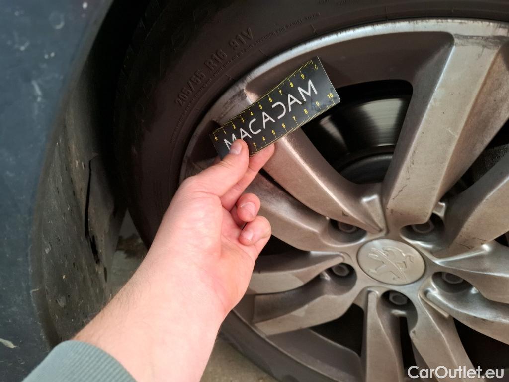  Peugeot  308  Active Business 1.5 HDi 130CV BVA8 E6d #26